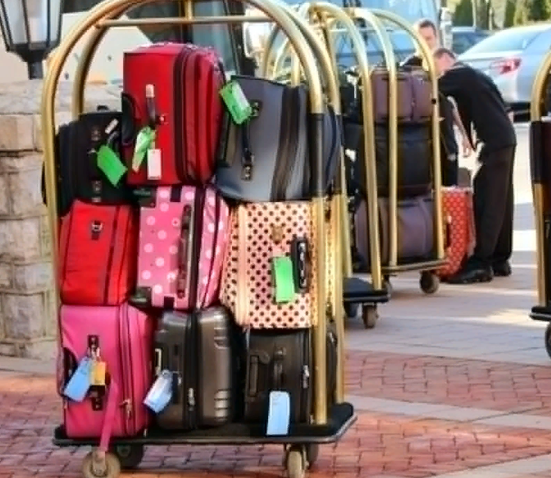 Пассажиры рейса авиакомпании AlMasria Universal Airlines Хургада-Москва остались без багажа