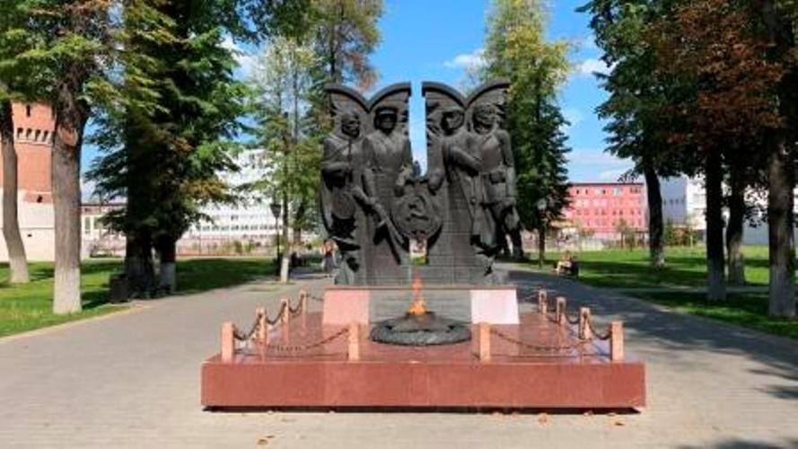 В Тульской области задержали мужчину, осквернившего памятник в сквере "Тулякам-герям Советского Союза"