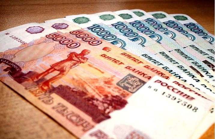 Финансист Валерий Емельянов рассказал, как правильно покупать валюту