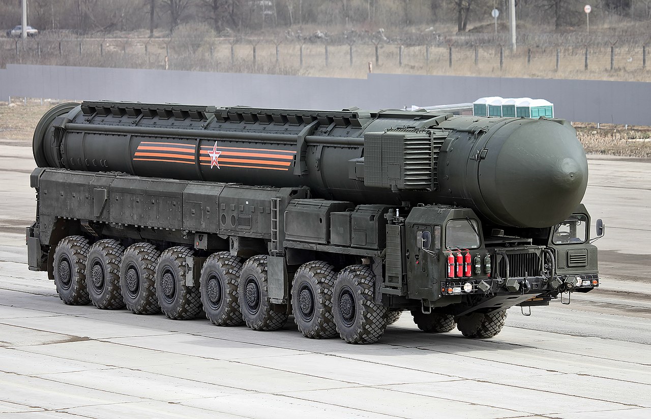 Британцы сочли показ ракеты "Ярс" естественным ответом России на провокации НАТО