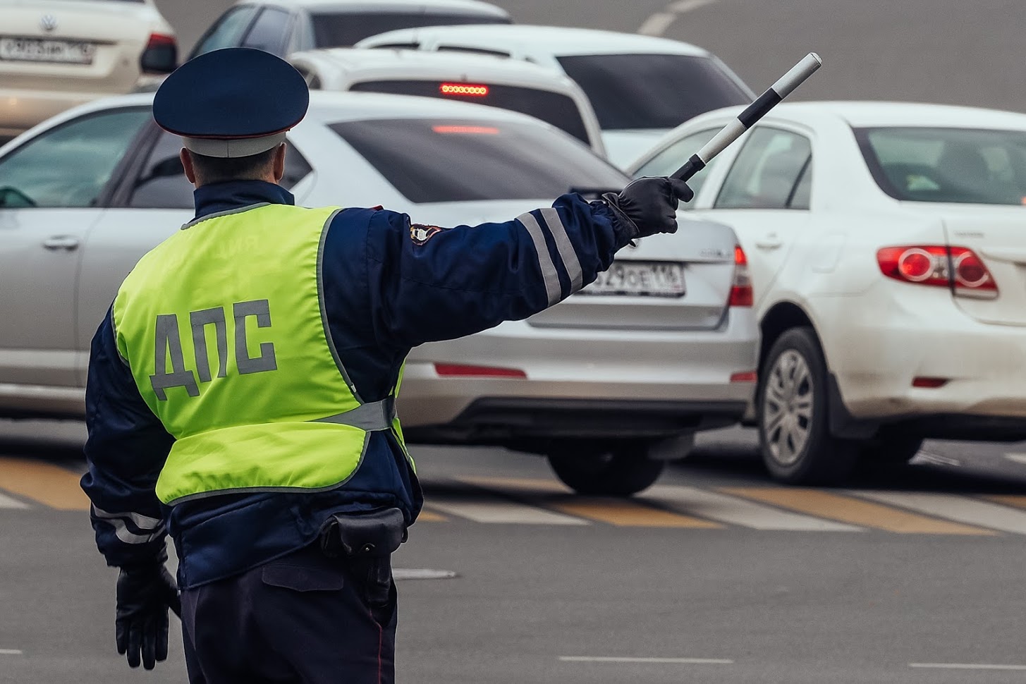 В предпраздничный период ГИБДД увеличит количество проверок на дорогах