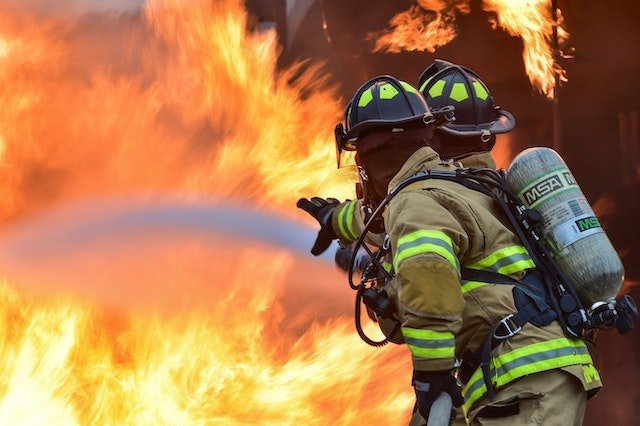 Пожар на складе в Раменском потушен, причиной стало нарушение противопожарных требований