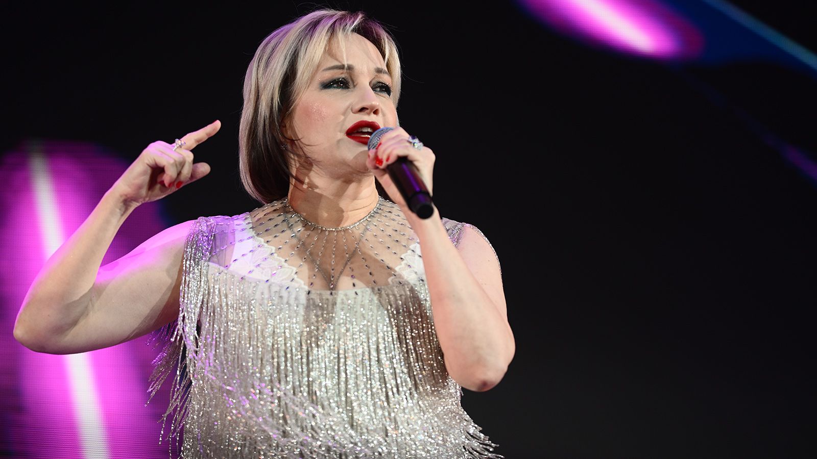 Певица Татьяна Буланова заявила, что упрекает себя из-за измены в браке