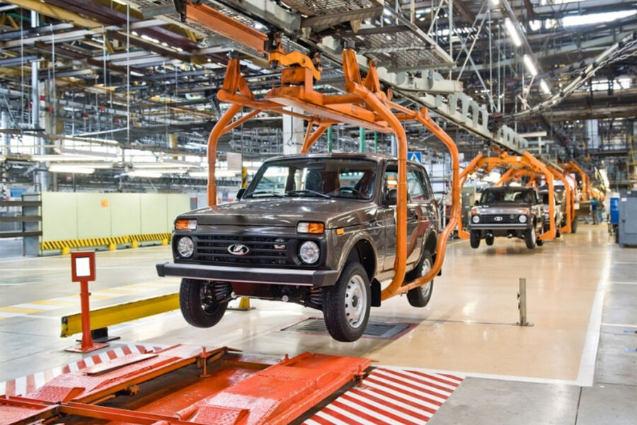 «АвтоВАЗ» приостановил выпуск всех комплектаций Lada Niva Legend