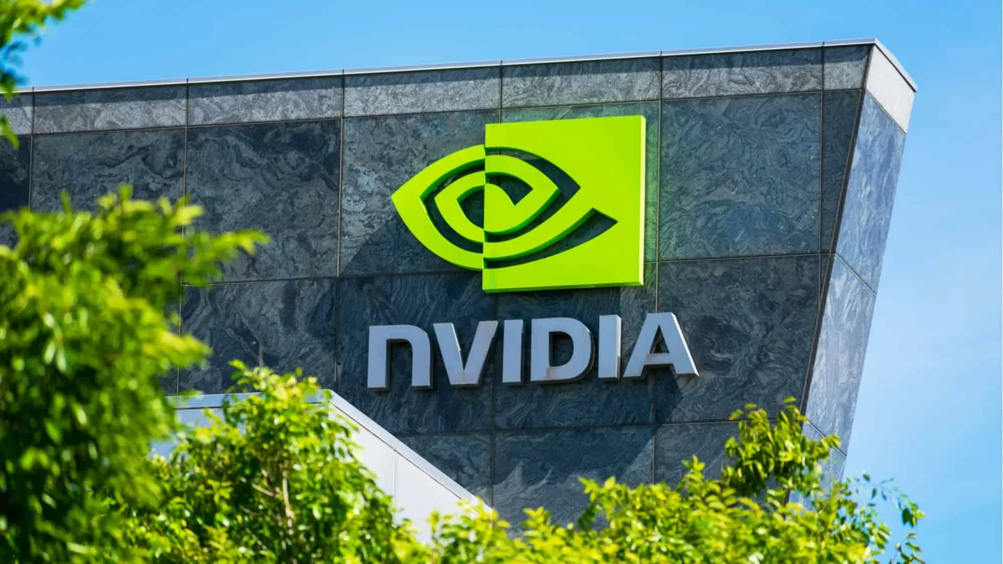 Videocardz: Nvidia представит GeForce RTX 5090 в январе на выставке CES 2025