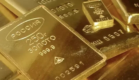 Стоимость золота на бирже Comex установила рекорд в $3200 за унцию