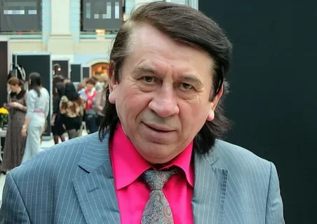 SHOT: актер Пермяков из рекламы МММ обратился к врачам из-за болей в сердце