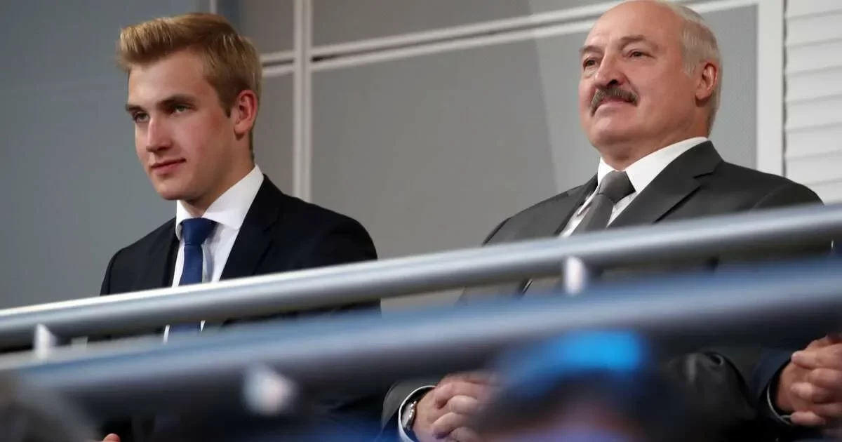 Лукашенко прилетел в Москву на празднование 80-летия Победы вместе с сыном