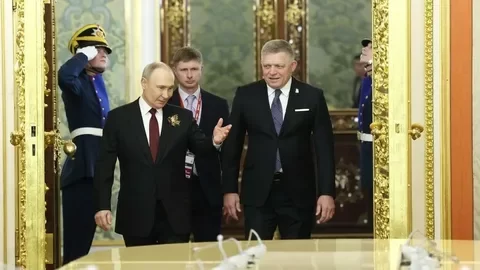 Премьер Словакии Роберт Фицо назвал свою поездку в Москву чрезвычайно успешной