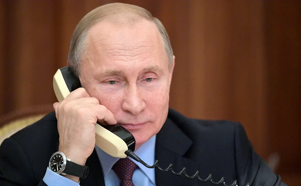 Владимир Путин провел телефонный разговор с Гурбангулы Бердымухамедовым