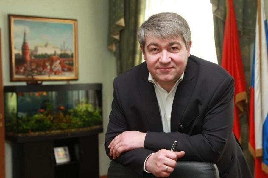 Актер Михайлов заявил, что верит в предсказания Жириновского