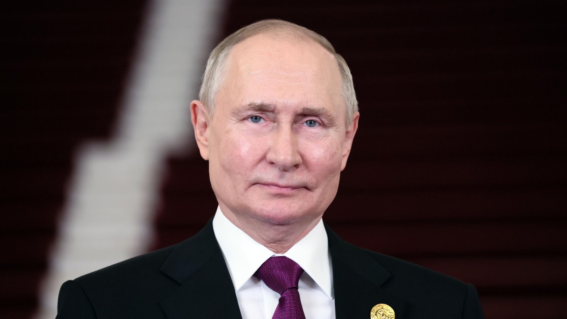 Путин заявил, что Россия будет всемерно поддерживать развитие волонтерства