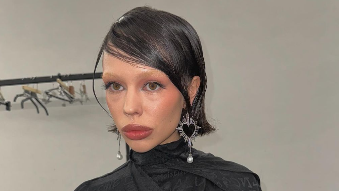 Блогерша Инстасамка назвала Дору и Мэйби Бэйби предательницами России