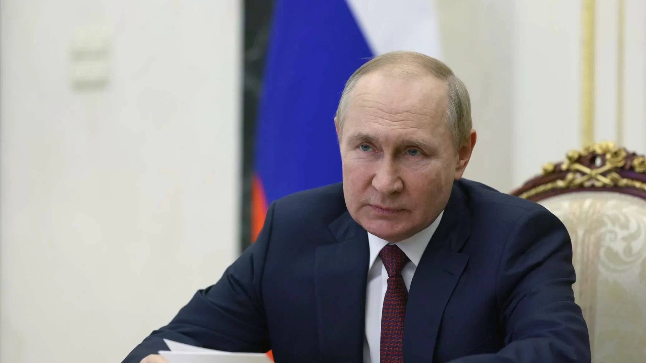 Путин 2 июля обсудит с кабмином развитие опорной сети аэропортов