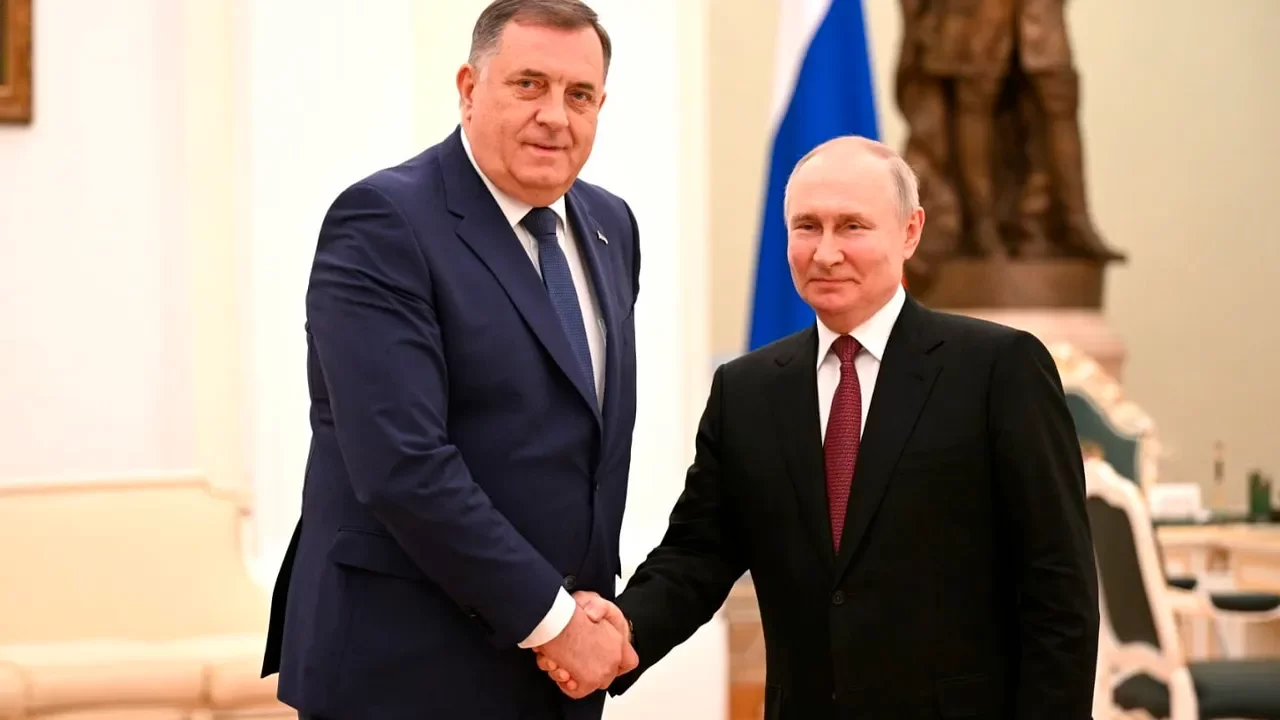 Додик и Путин обсудили сотрудничество между Сербской Республикой и Россией на ПМЭФ