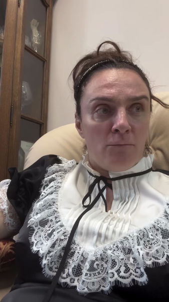 Певица Елена Ваенга отменила концерты из-за потери голоса после болезни