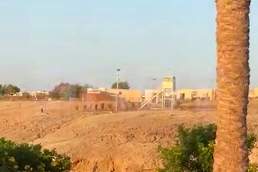 SHOT: в Египте туристов из РФ поселили возле военной базы и запретили купаться