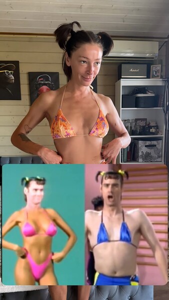 Блогерша Анастасия Ивлеева выложила фото в бикини после слухов о беременности