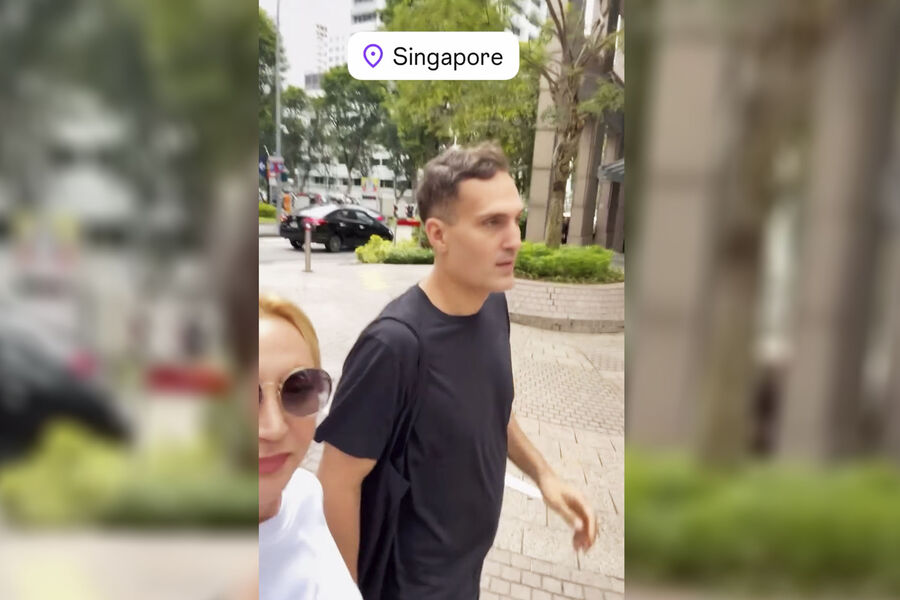 Певица Кристина Орбакайте увезла 13-летнюю дочь Клавдию из Бали в Сингапур