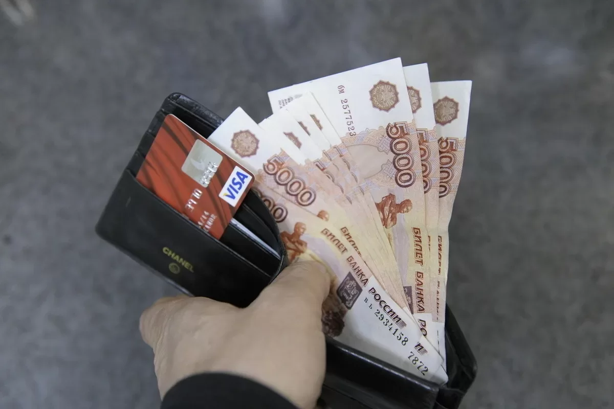 Экономист Балынин: день больничного в январе 2026 года будет стоить 873,97 рубля