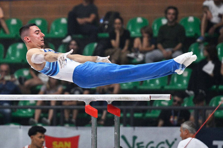 Итальянского гимнаста Боничелли ввели в кому после падения на Универсиаде