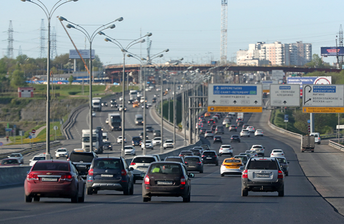 Юрист Ольшанский: российским машинам нужно дать бесплатный проезд по платникам