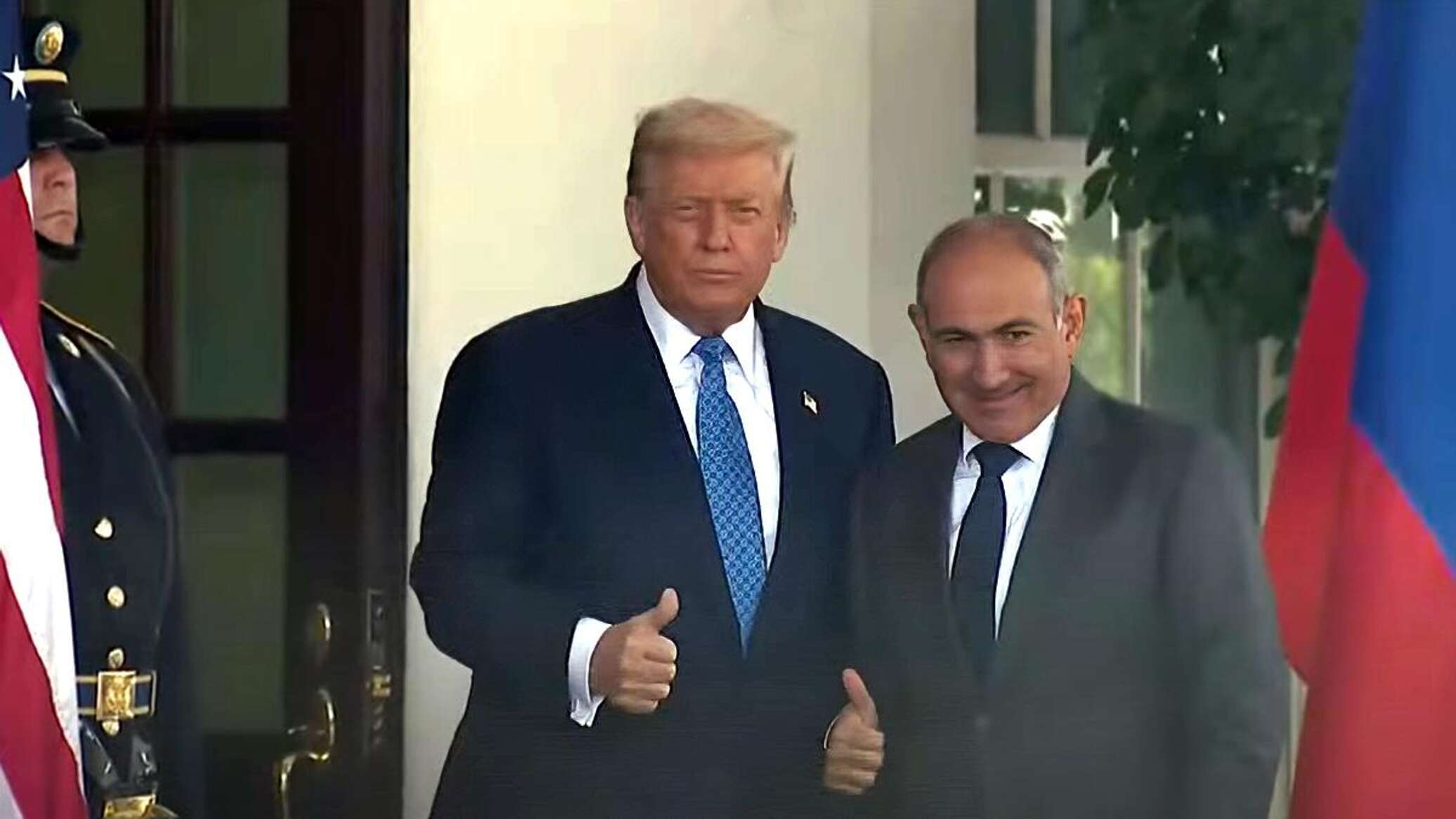 Пашинян: коммуникации Еревана с Баку разблокируют в рамках юрисдикции стран