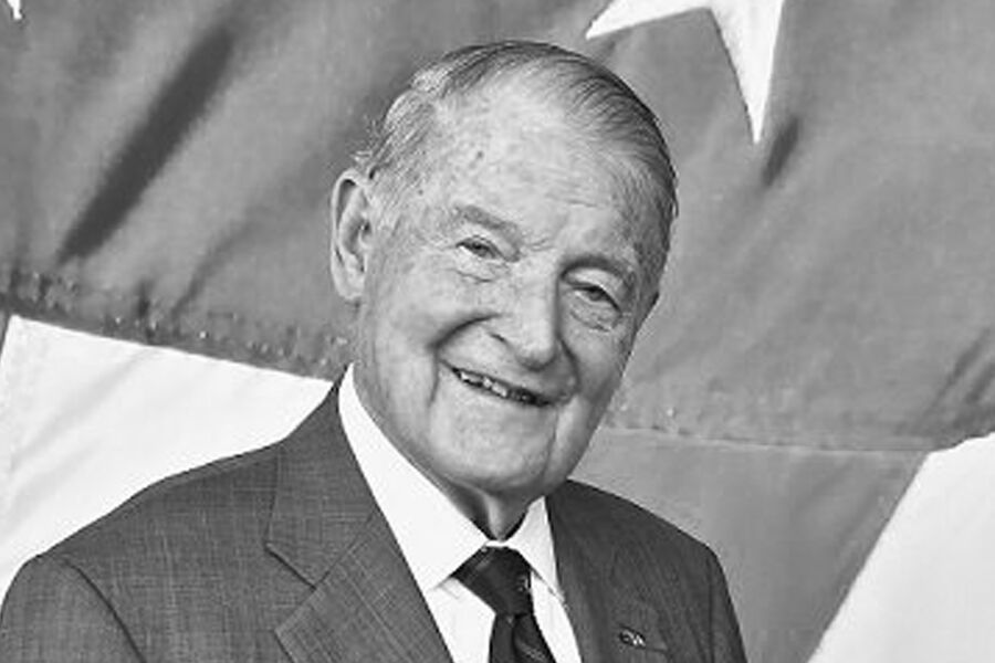 Bloomberg: в США в возрасте 101 года умер экс-глава ФБР и ЦРУ Уильям Уэбстер