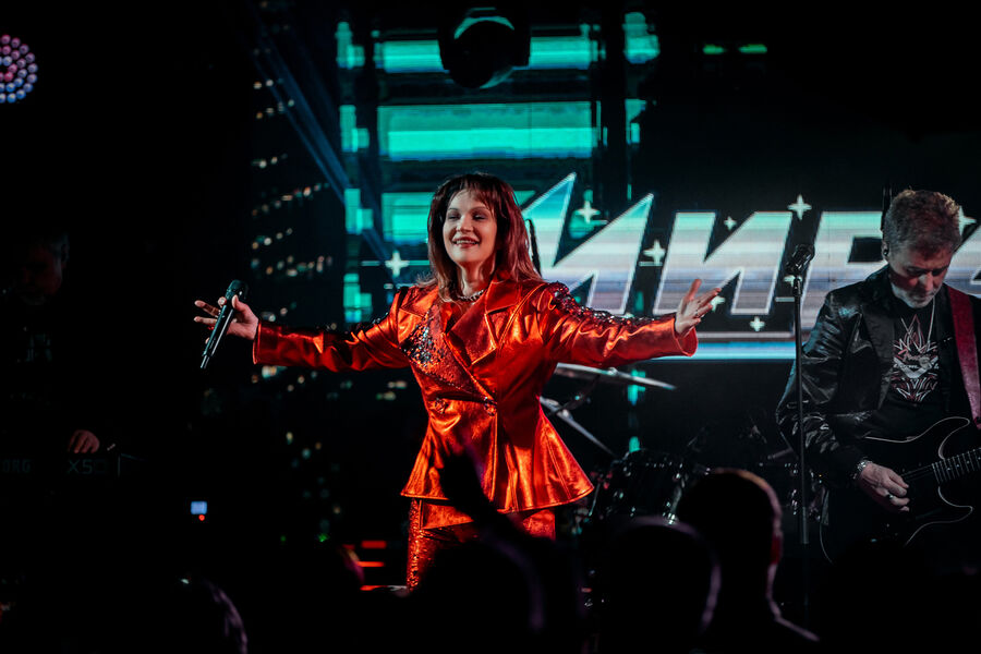 Певица Болдышева рассказала, что в 90-е чиновники не хлопали на концертах