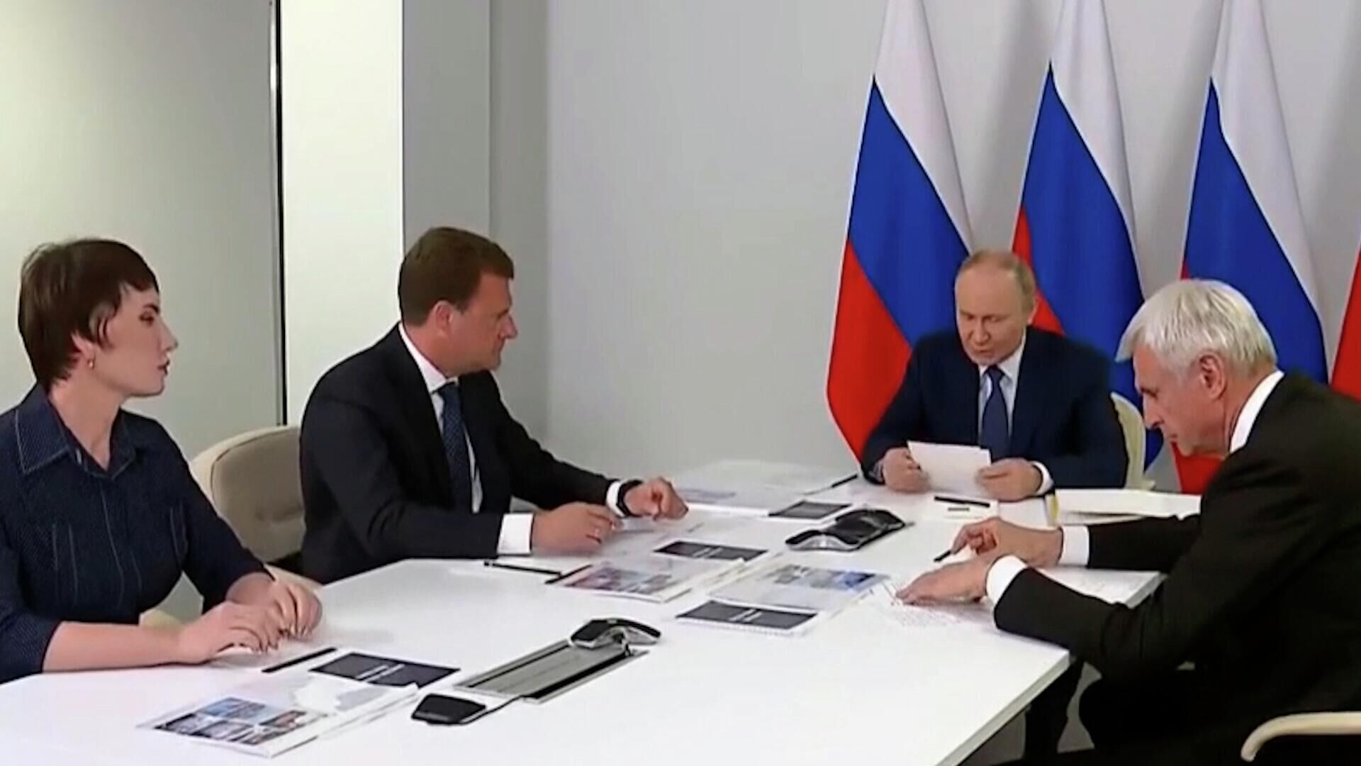 Путин в Магадане предложил обсудить мастер-планы дальневосточных городов