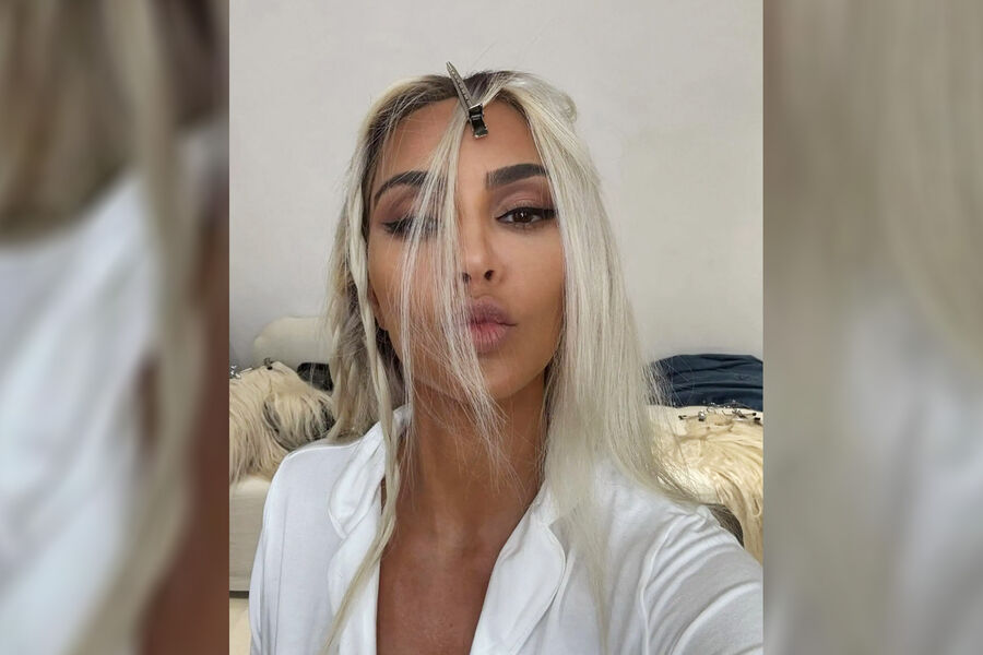 Модель Ким Кардашьян перекрасилась в блондинку