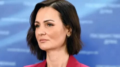 Депутат Буцкая предложила запретить телефоны в оздоровительных лагерях