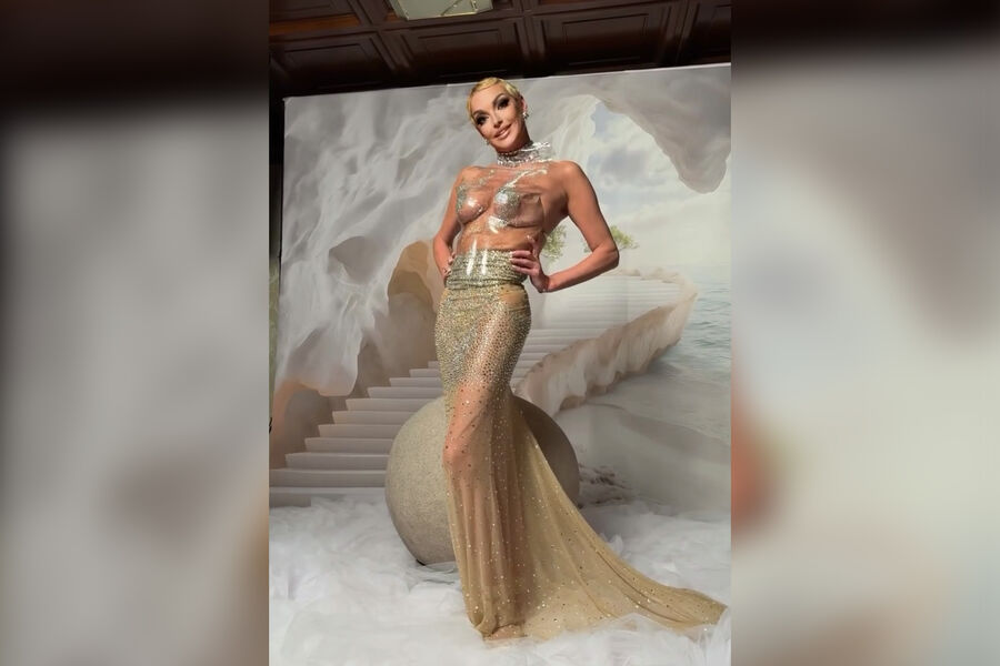 Балерина Анастасия Волочкова показала кадры со съемки в откровенном наряде