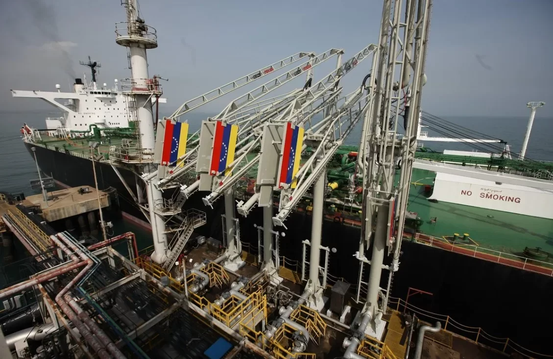 Reuters: США возобновили импорт венесуэльской нефти по новой лицензии Chevron