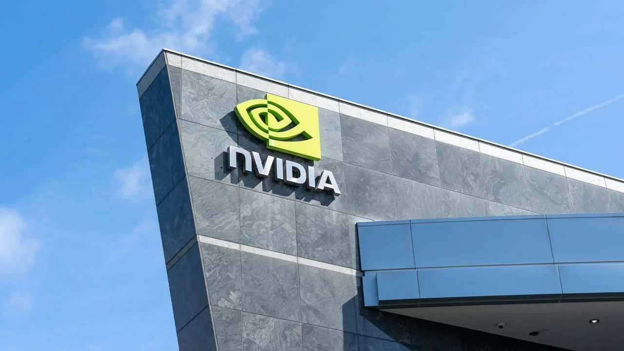 Reuters: Nvidia попросила Foxconn приостановить производство ИИ-чипов H20