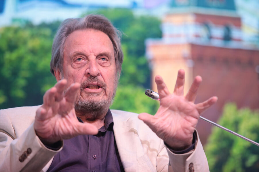 Эррол Маск назвал Москву прекрасным городом