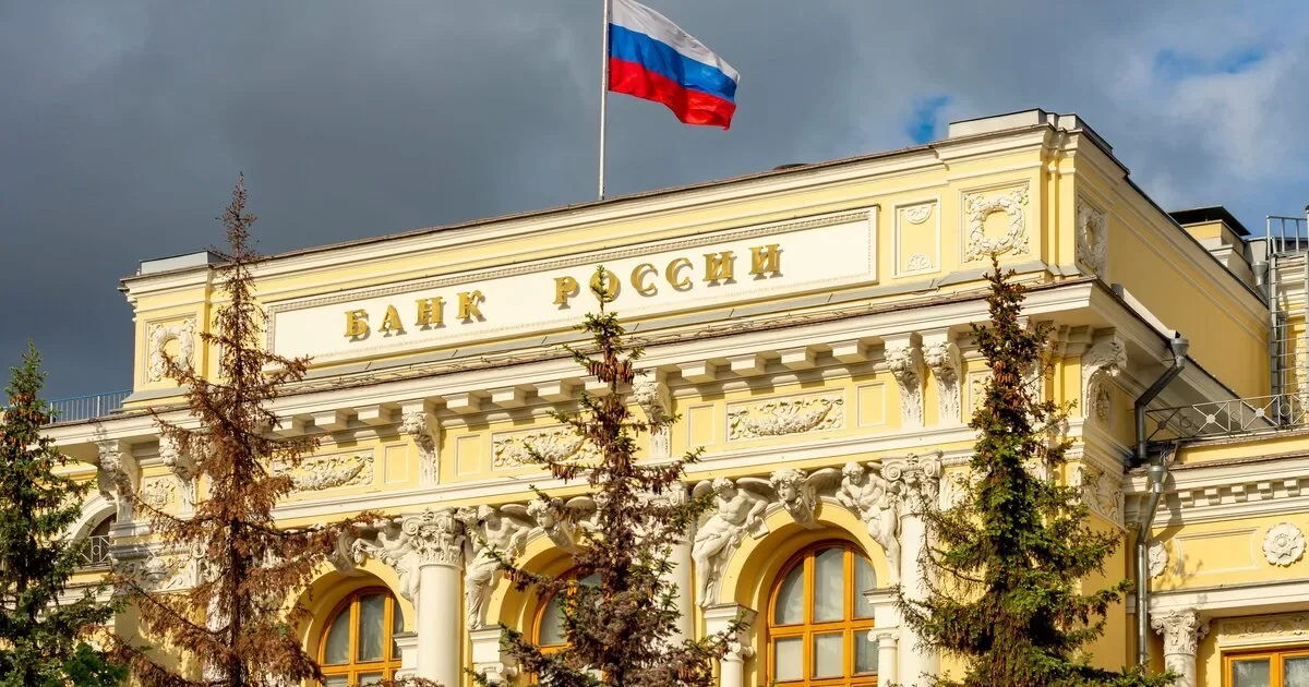 Пьянов: ЦБ выберет между снижением ставки на 100 и 200 базисных пунктов