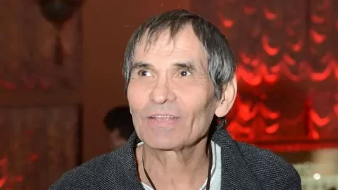 Shot: продюсер Алибасов обратился к врачам из-за головной боли