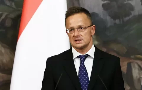 Сийярто назвал фейком требование Трампа к Венгрии отказаться от нефти РФ