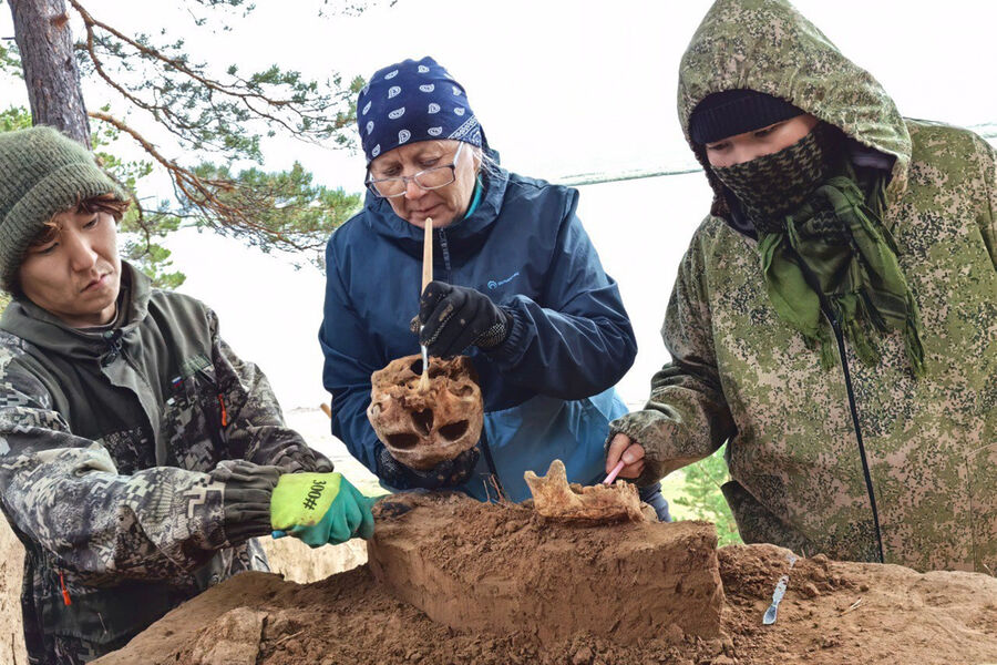 В Якутии археологи обнаружили древний могильник возрастом 5,5 тысячи лет