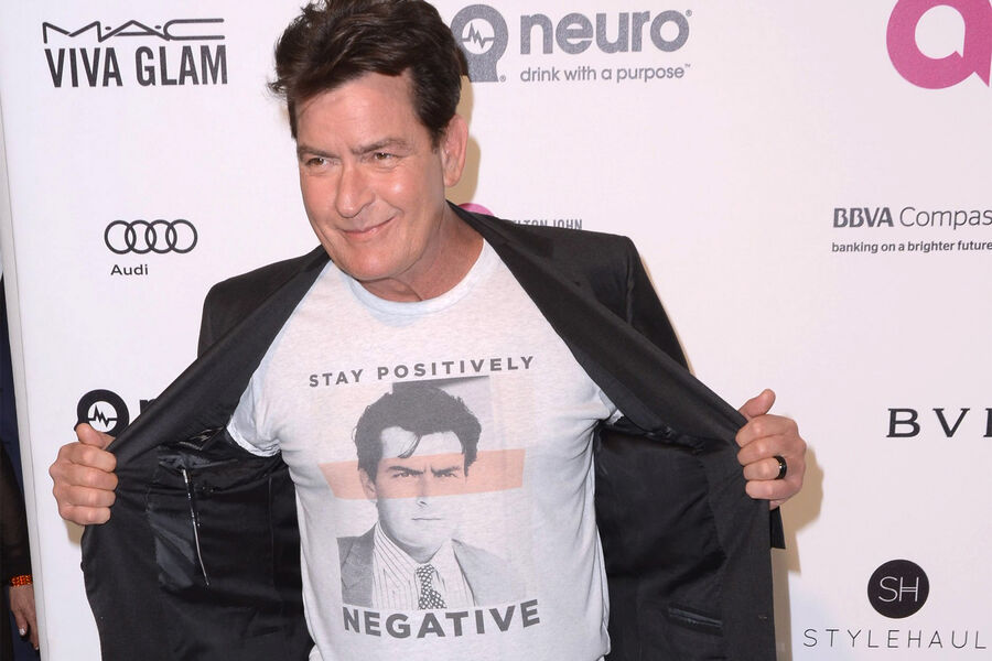 Актер Чарли Шин признался, что соблюдает целибат на протяжении 8 лет