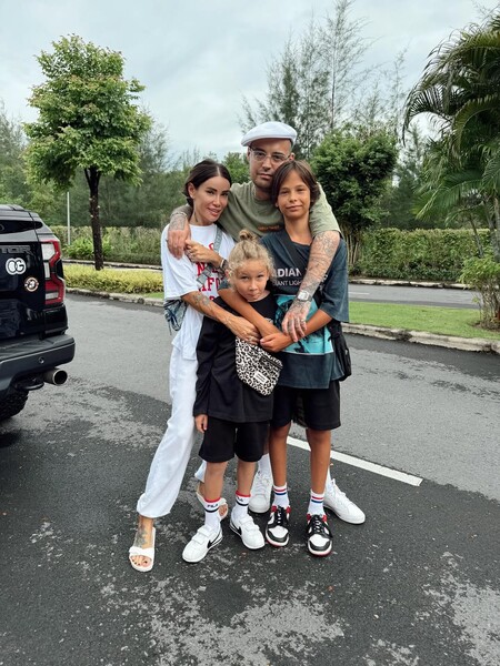 Блогерша Айза назвала Гуфа огромной частью своей жизни и призналась в любви