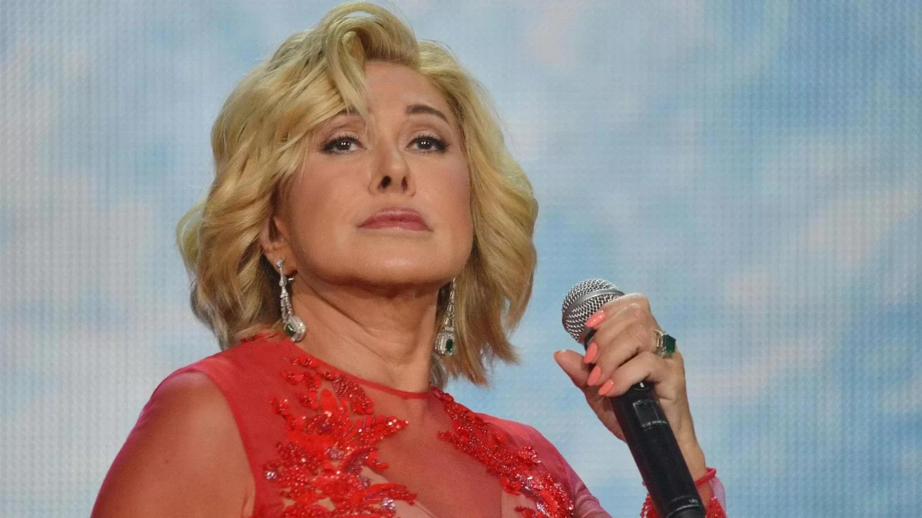 Певица Любовь Успенская перенесла концерт в Екатеринбурге