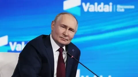 Путин: Участники СВО проявляют мужество и отвагу, отстаивая интересы РФ
