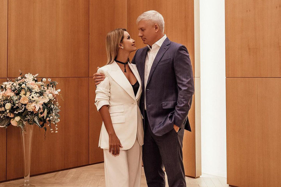 Певица Ольга Орлова рассказала, что ее муж не носит обручальное кольцо