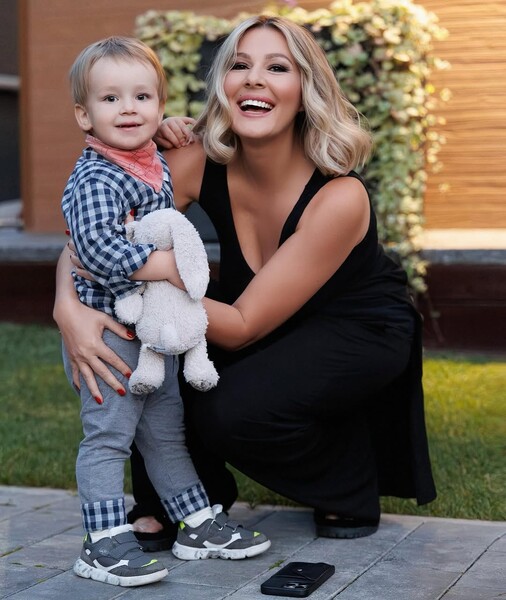 Актриса Мария Кожевникова впервые показала лицо младшего сына