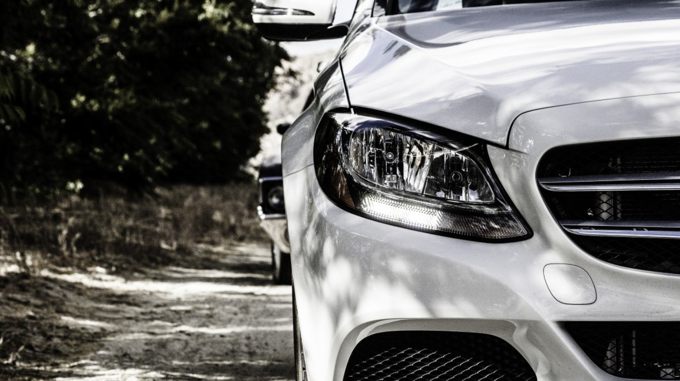 Объявлены цены на обновленный кроссовер Jaecoo J7 с современным дизайном и мощным мотором