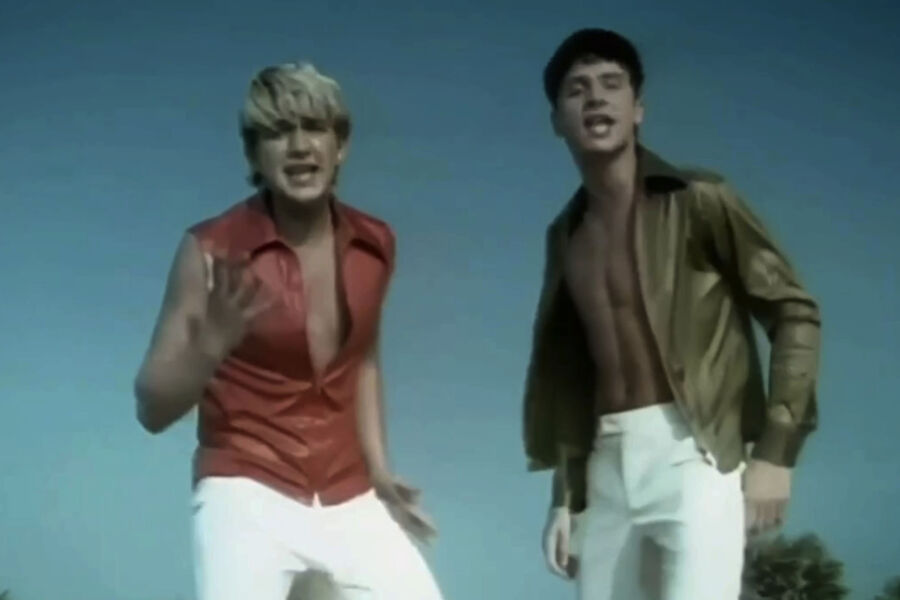 Певец Лазарев: карьера Smash!!началась с сингла «Should have loved you more»