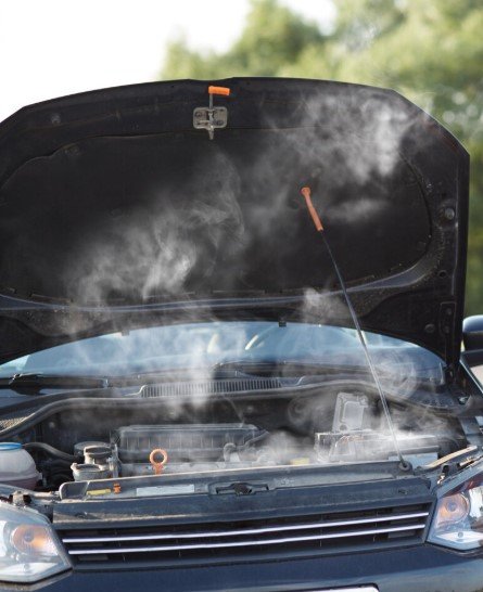 Новосибирец сжег свой кроссовер, пытаясь его прогреть тепловой пушкой