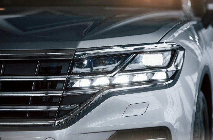 Эксперт предупредил о рисках кустарных прошивок для премиальных автомобилей